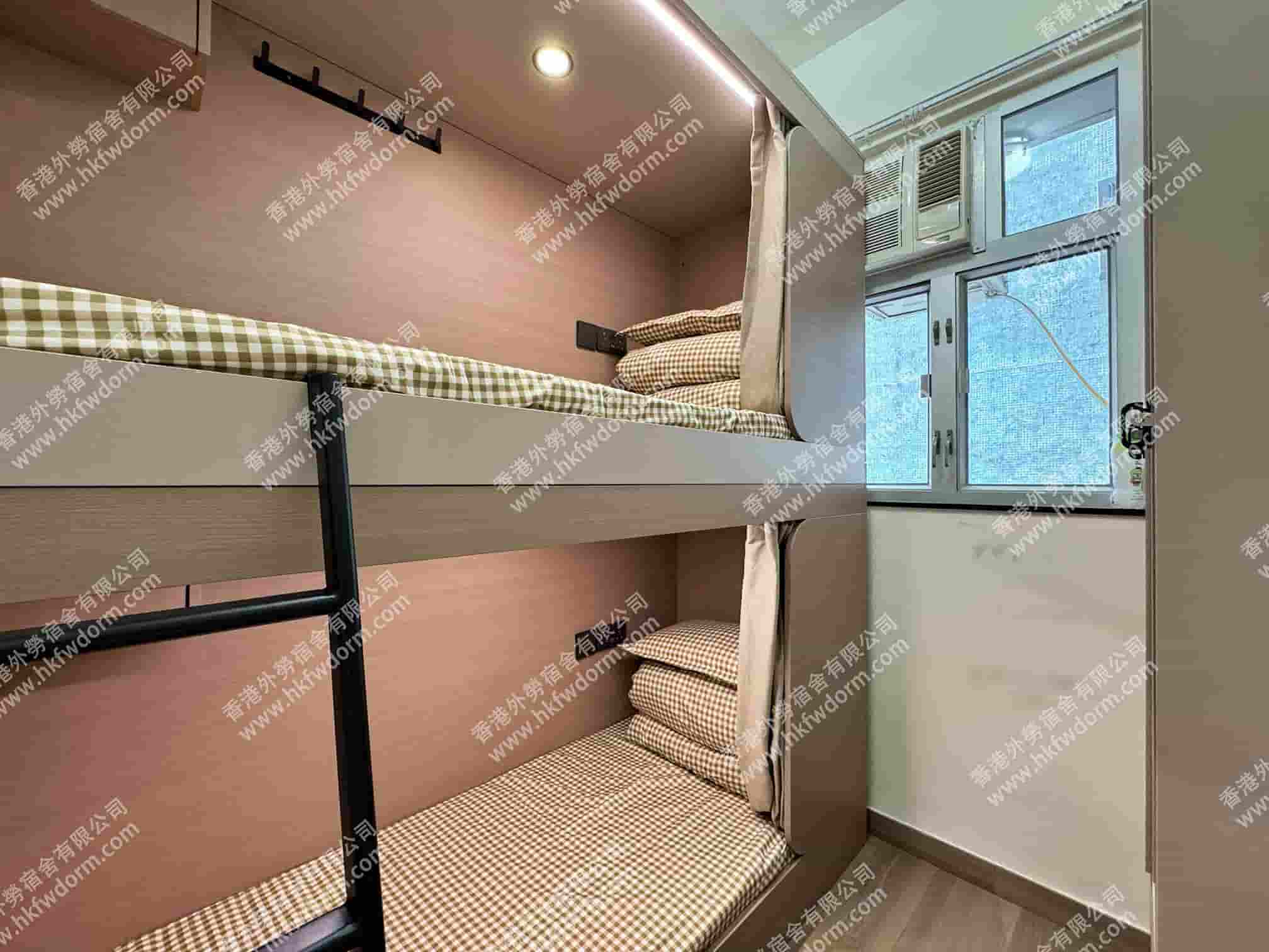 香港外勞宿舍房間細節,床簾私隱設計